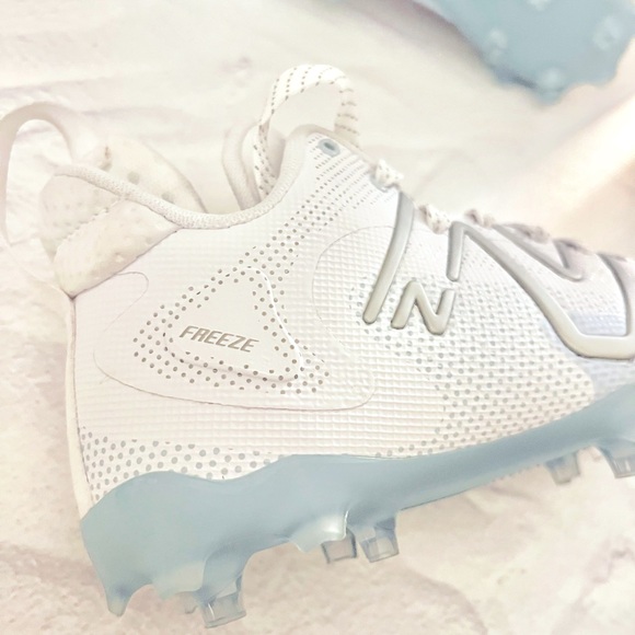 New Balance FreezeLX V4 Lacrosse Cleats women’s size 6 men’s size 4 1/2 BNIB - Picture 12 of 16